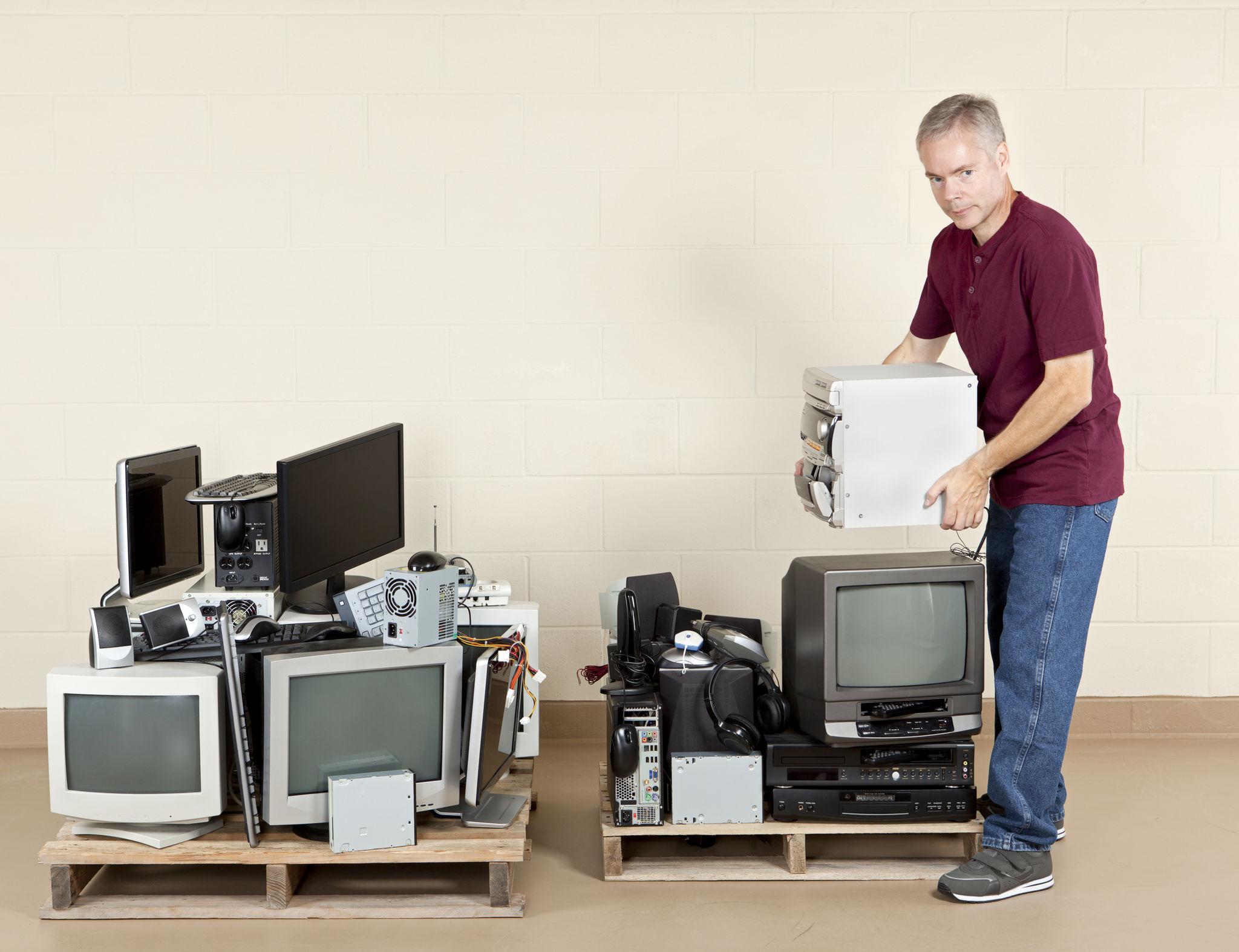 How to Decide Whether to Reuse, Sell, Donate, or Recycle Old Goods